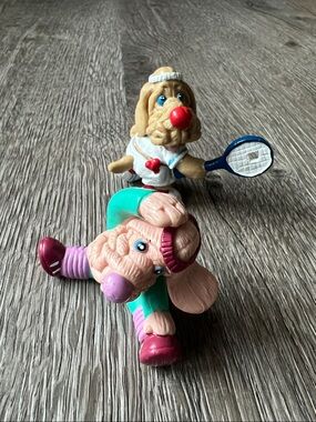 VINTAGE lot of 2 Wrinkles PVC figures Ganz Bros. 1980s sports theme characters